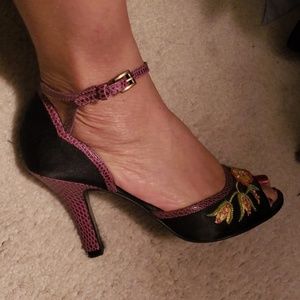 Carlos Santana satin embellished peep pumps real leather lined and leather soles